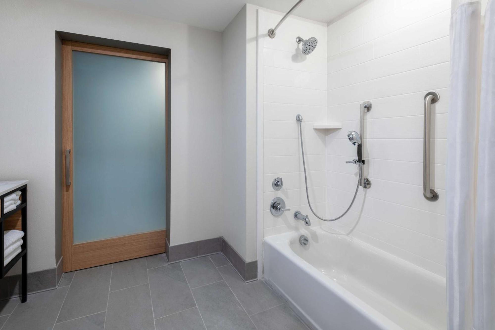 Hilton Garden Inn לונגמונט מראה חיצוני תמונה