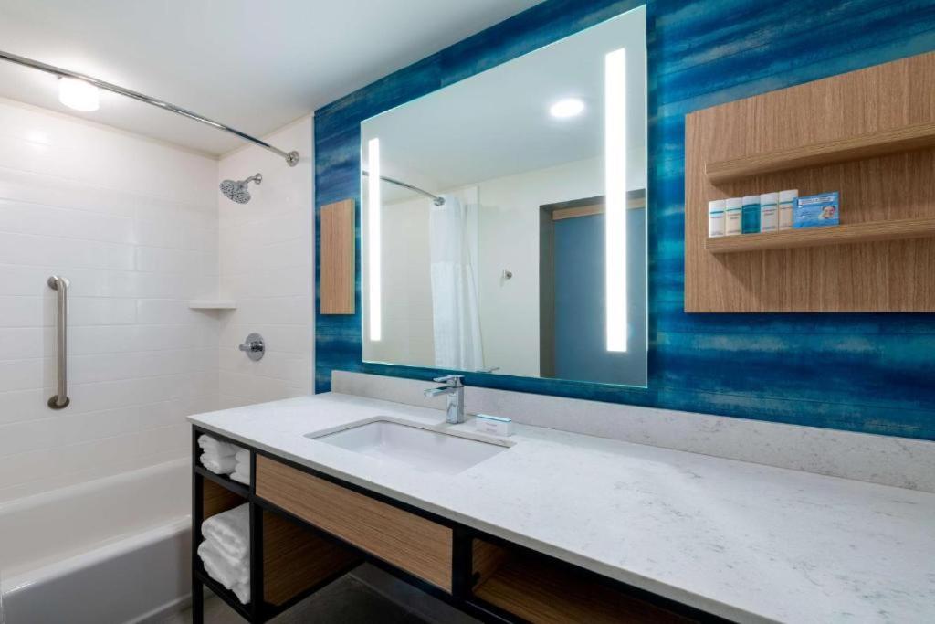 Hilton Garden Inn לונגמונט מראה חיצוני תמונה
